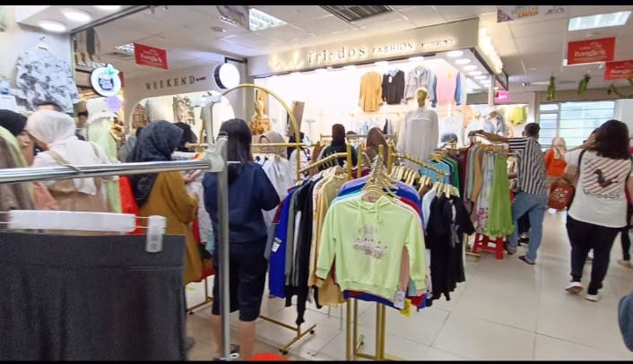 Little Bangkok Tanah Abang Ramai Pengunjung 1 Little Bangkok Tanah Abang Ramai Pengunjung