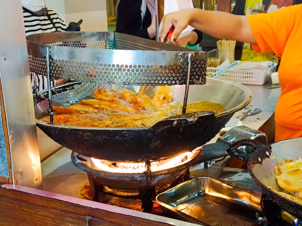 Rasa Cempedak Goreng di Glodok Bikin Nagih! 2 WhatsApp Image 2026 05 02 at 15.14.38 3