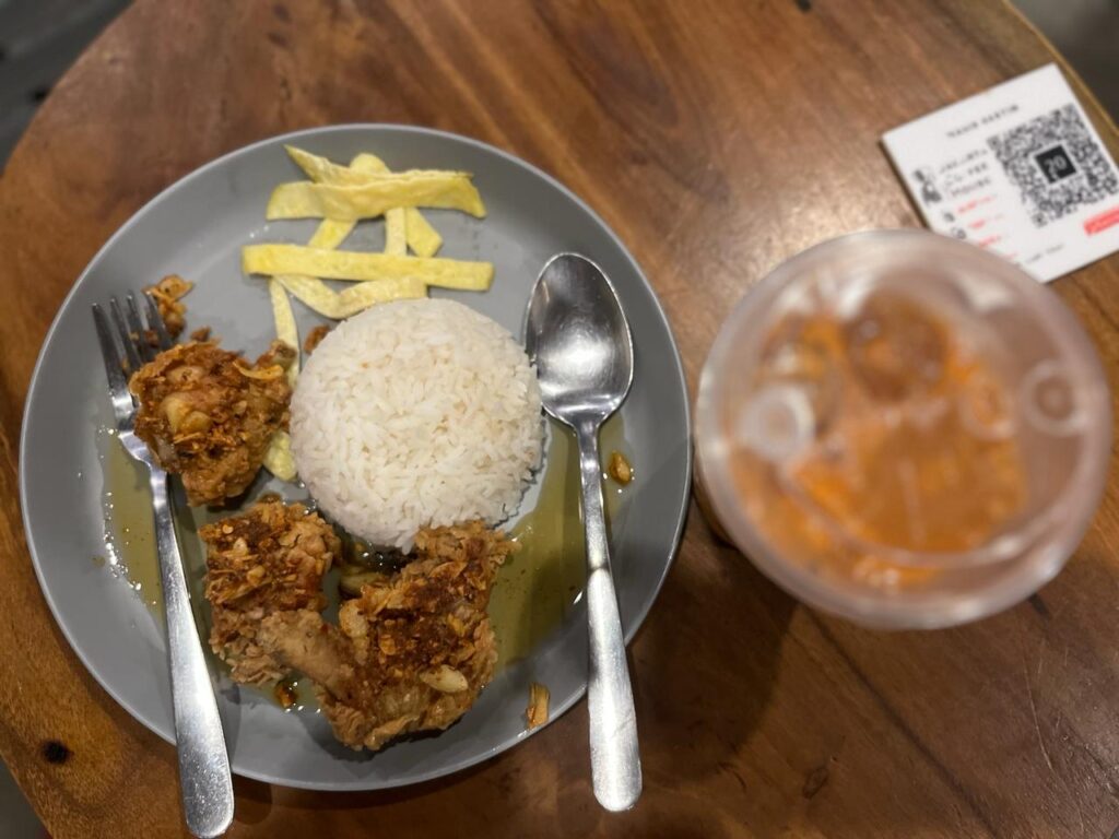 Es Thai Tea Terenak