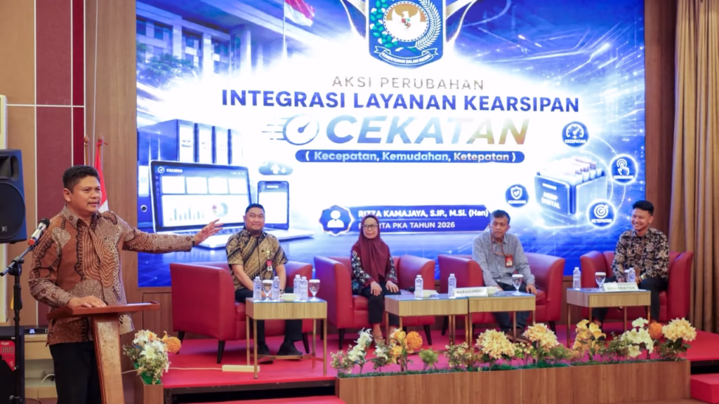 Ditjen Bina Adwil Perkuat SDM Lewat Inovasi CEKATAN dan Integrasi Layanan Kearsipan 2 Integrasi Layanan Kearsipan Diharapkan Tingkatkan Tata Kelola Organisasi